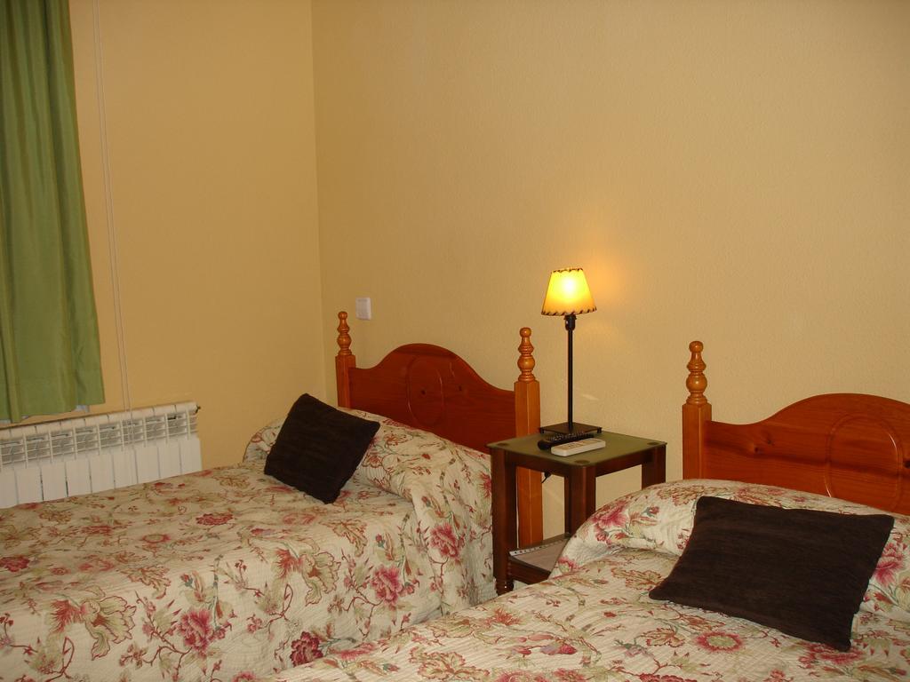 Hostal Puerta Bonita Vista Alegre 마드리드 외부 사진