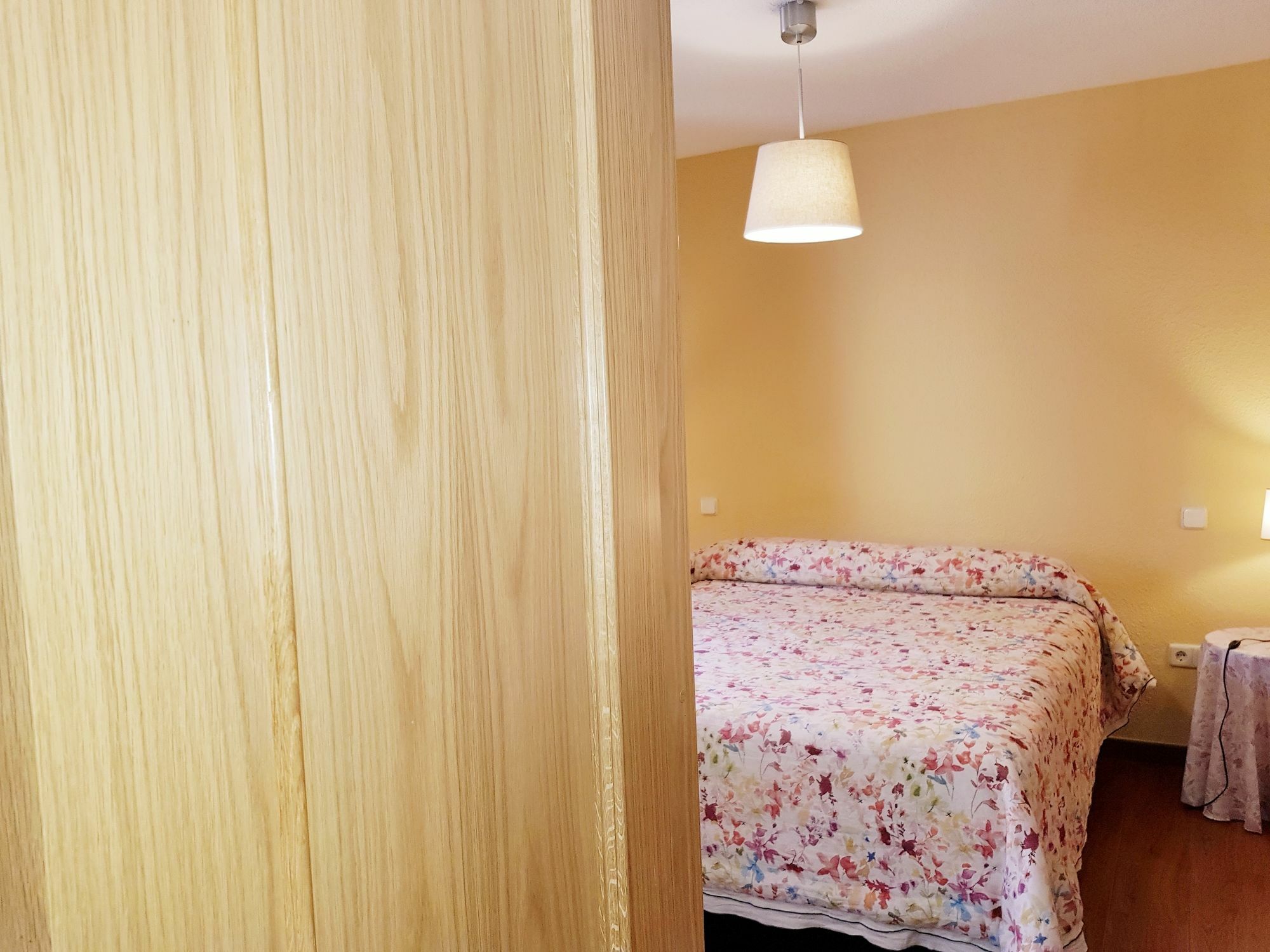 Hostal Puerta Bonita Vista Alegre 마드리드 외부 사진